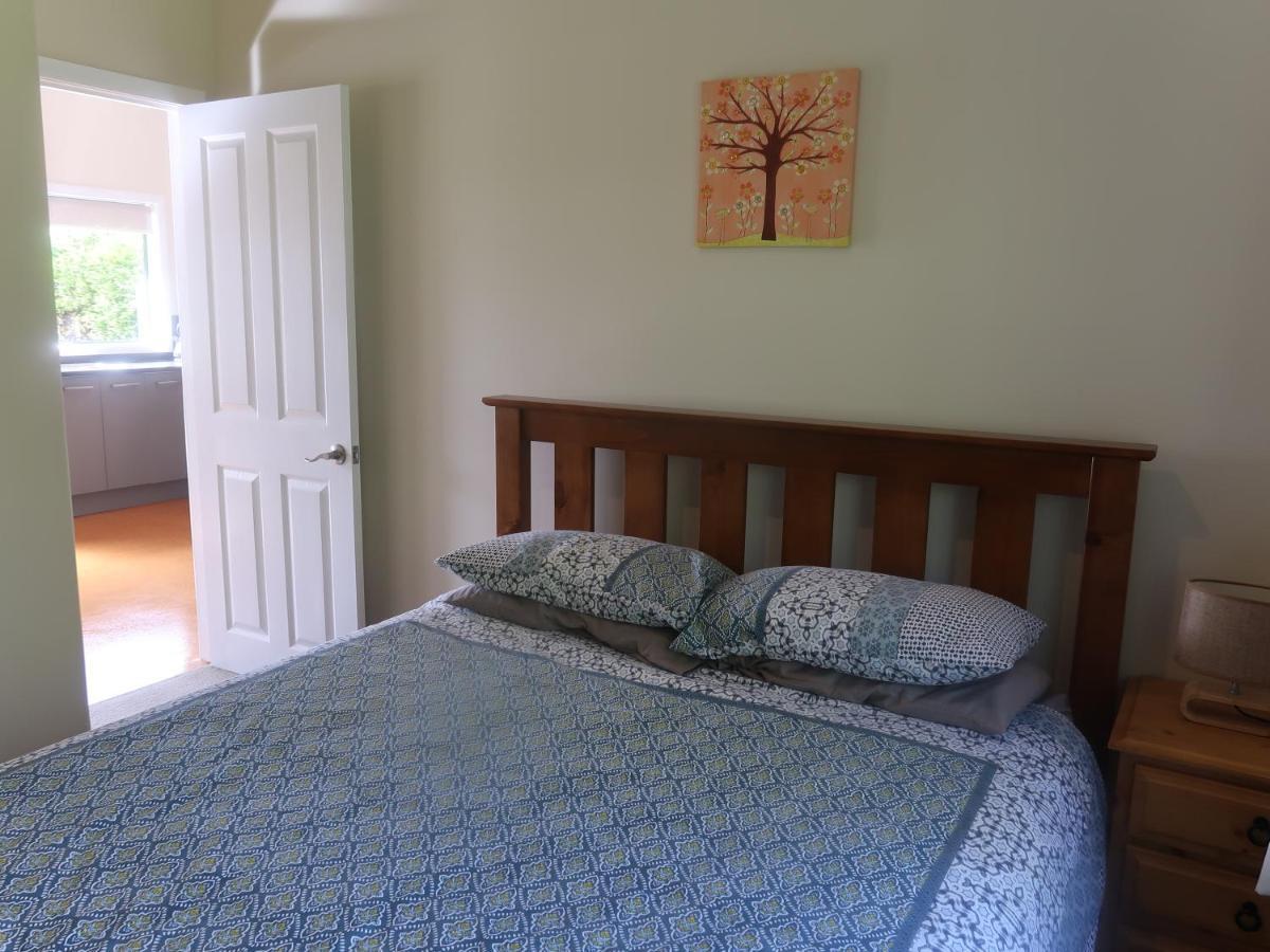 Апартаменти Cosy Nights - Modern, Self-Contained With Parking Керікері Екстер'єр фото