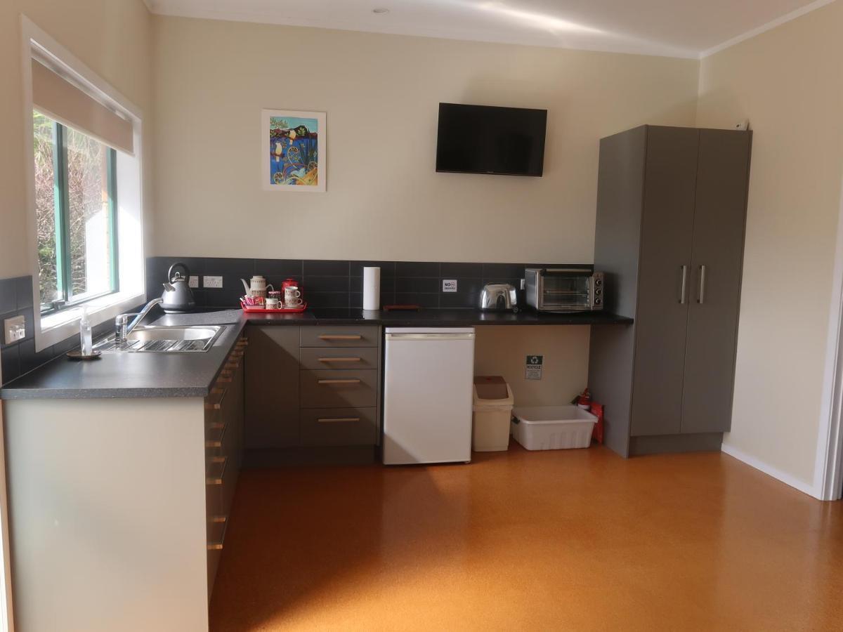 Апартаменти Cosy Nights - Modern, Self-Contained With Parking Керікері Екстер'єр фото